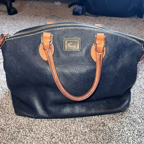 Vintage Dooney & Bourke Black Pebbled Grain Leather Hand Bag ❤️ - Picture 2 of 15